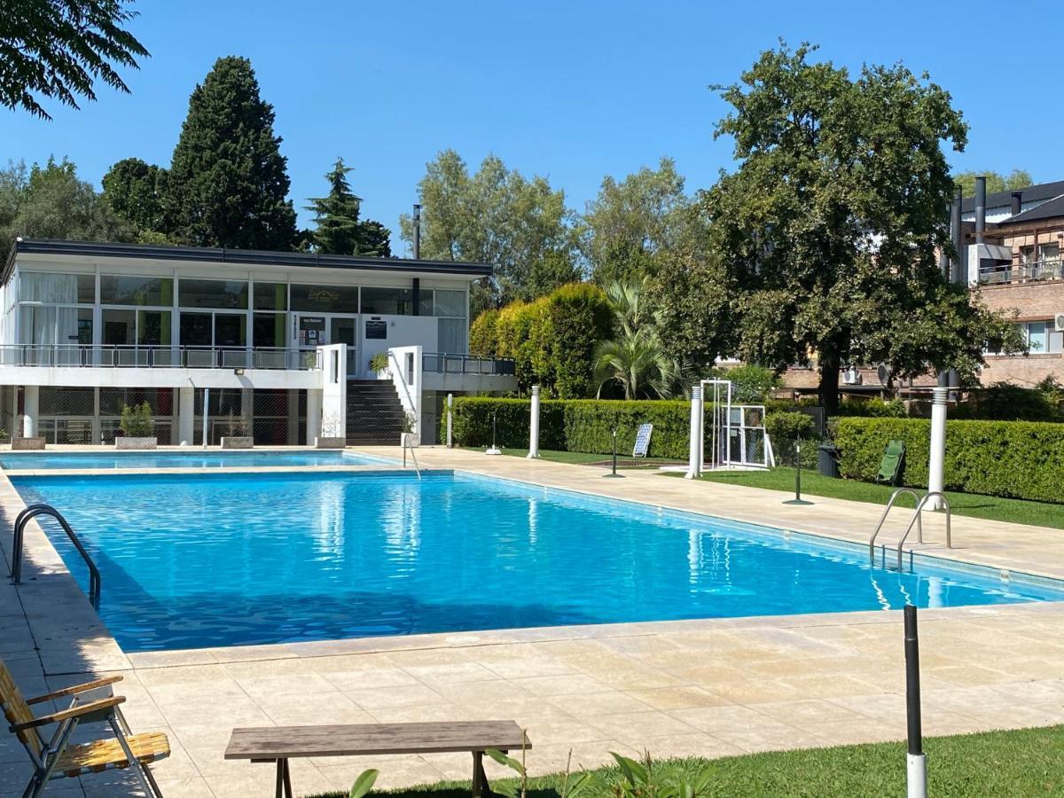 Apartamento En Country Pilar Piscina Parrilla Propia Hasta 4 Personas Exterior photo