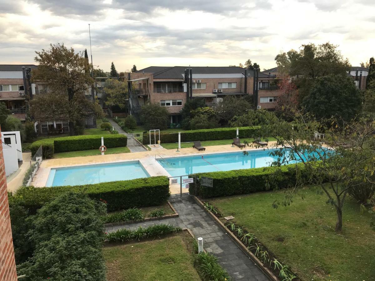 Apartamento En Country Pilar Piscina Parrilla Propia Hasta 4 Personas Exterior photo